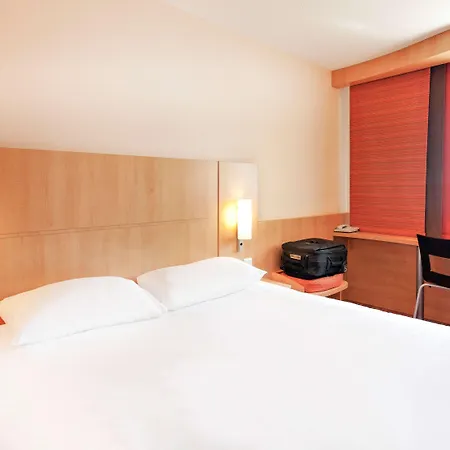 Ibis Ferrand Montferrand 호텔 3*