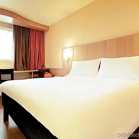 Ibis Ferrand Montferrand 호텔